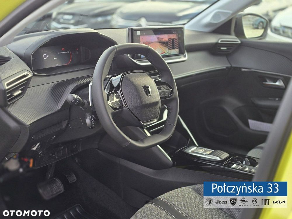 Peugeot 208 - 11