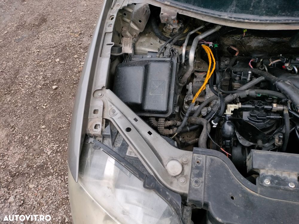 Dezmembrari  Lancia PHEDRA (179)  2002  > 2010 2.0 JTD Motorina - 3