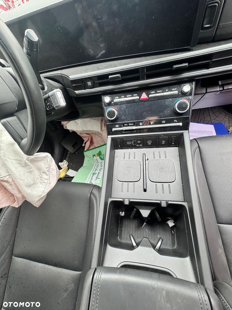 Hyundai Santa Fe - 24