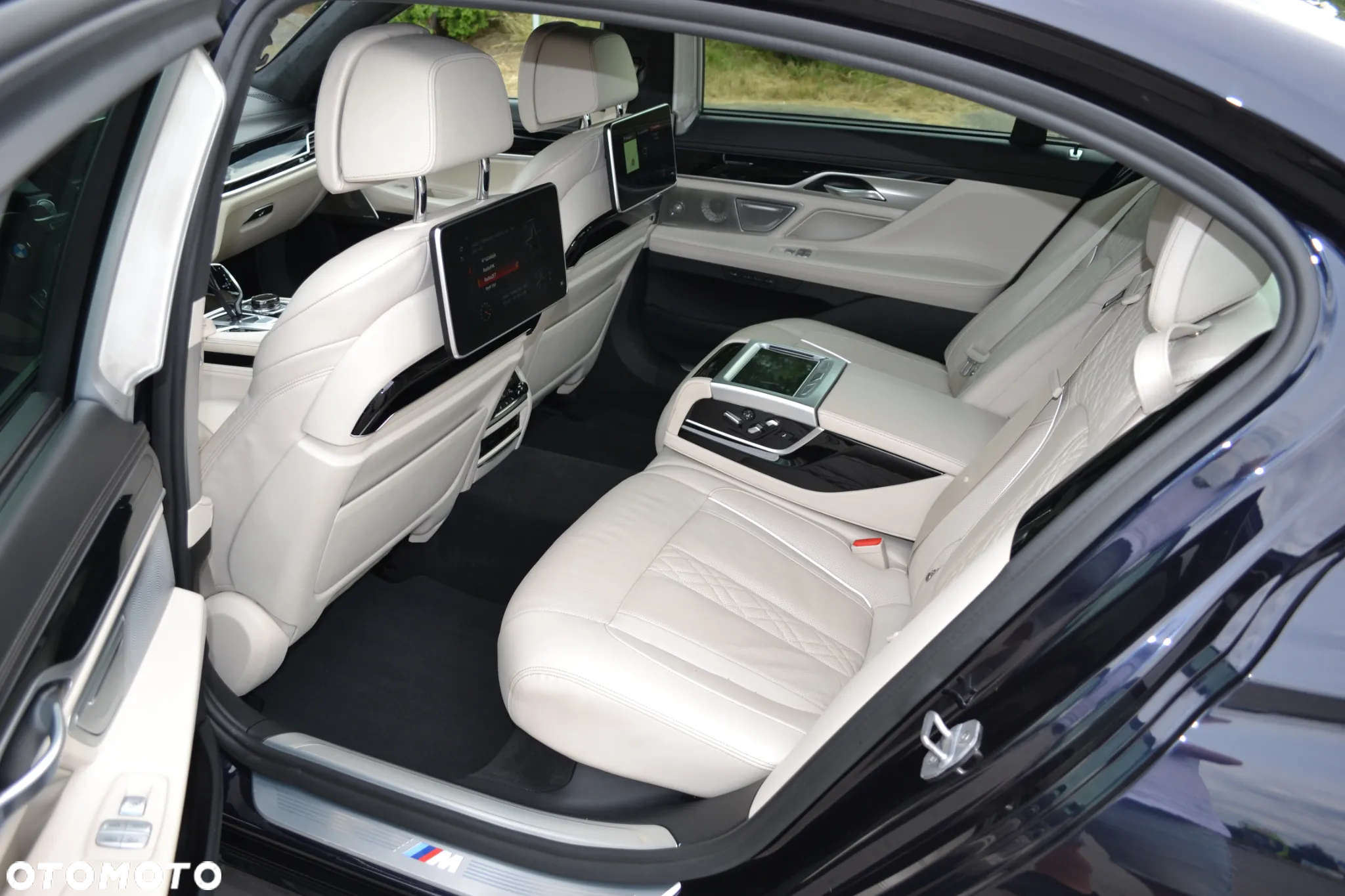 BMW Seria 7 750Ld xDrive - 16