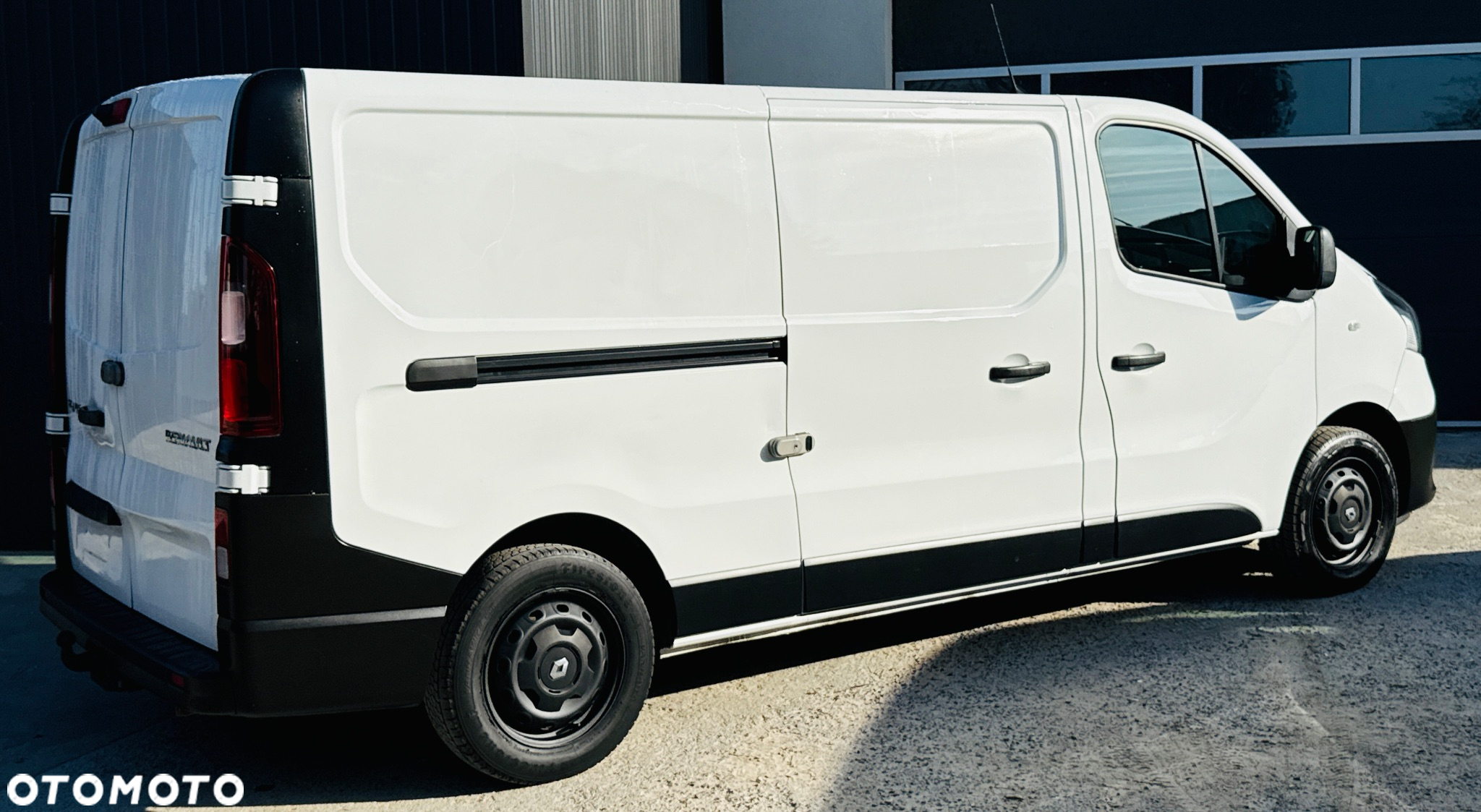 Renault Trafic - 12
