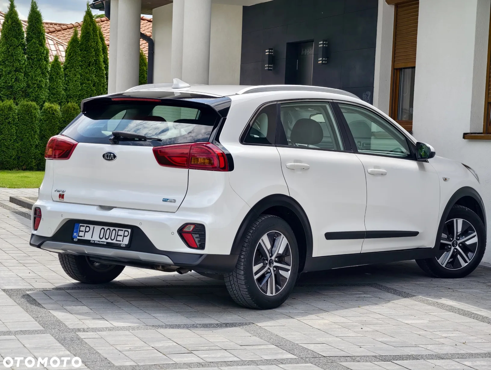 Kia Niro 1.6 GDI Hybrid L Business Line - 4