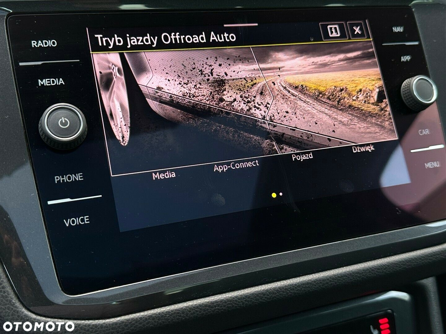 Volkswagen Tiguan 2.0 TSI 4Mot Elegance DSG - 22