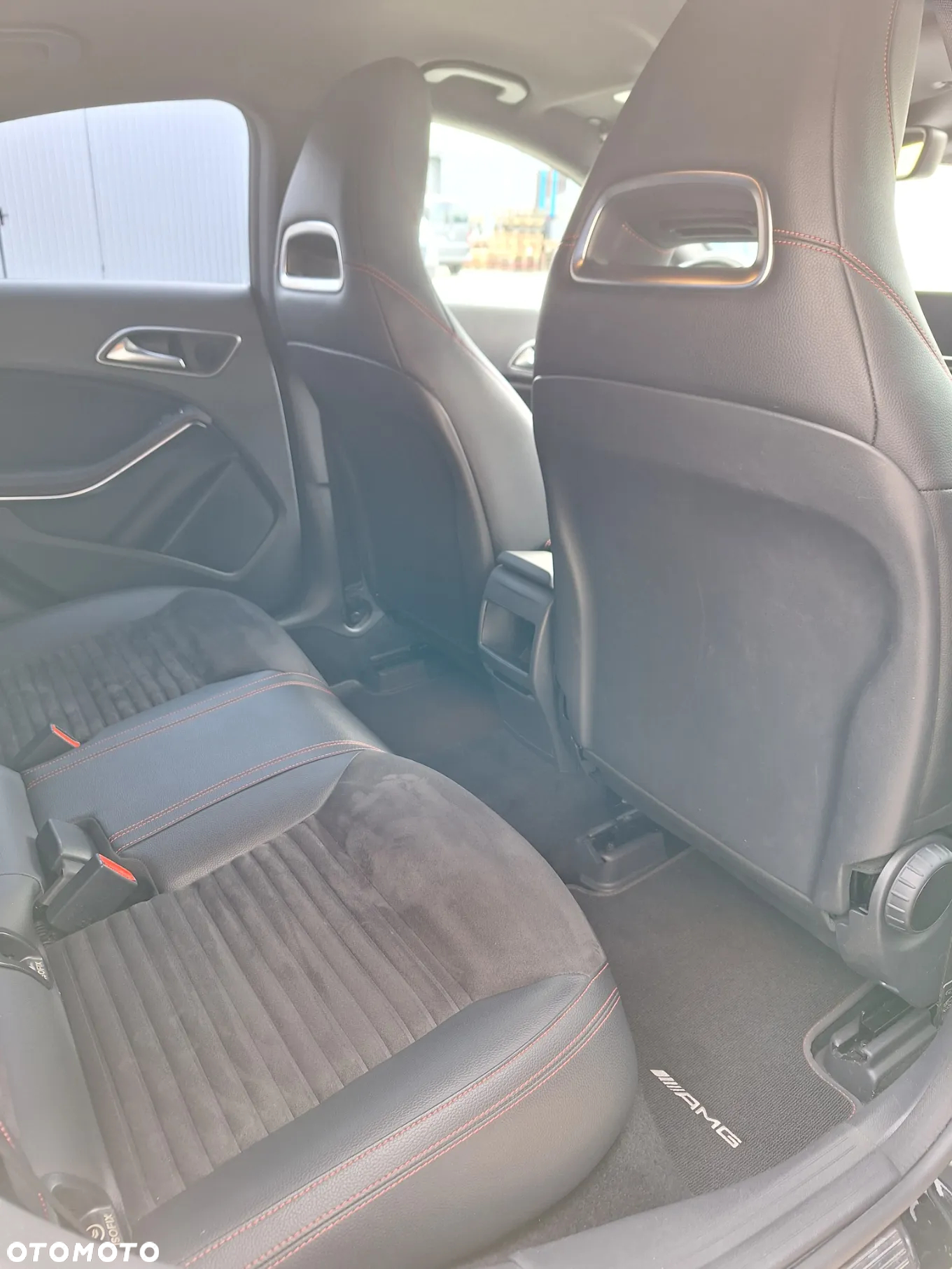 Mercedes-Benz CLA 180 BlueEffICIENCY Edition - 11