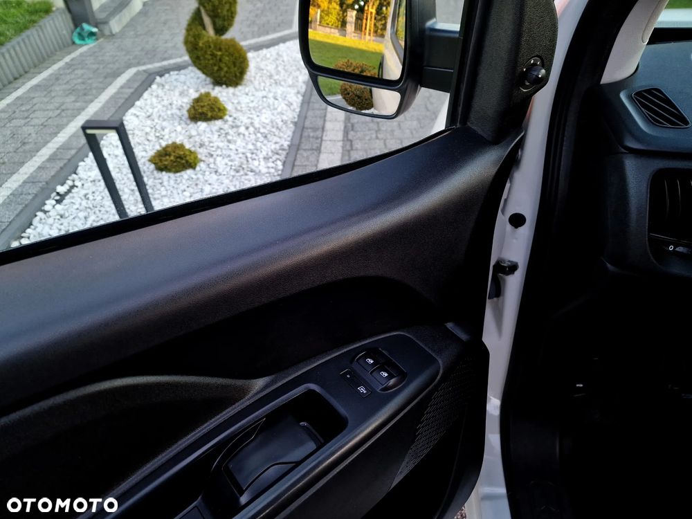 Fiat Doblo Maxi - 19