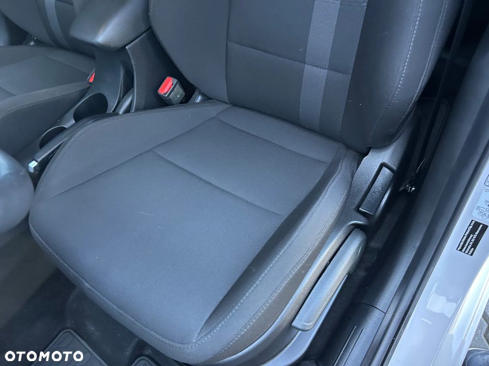 Hyundai i20 - 13