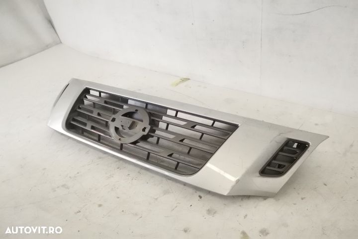 Grila centrala originala in stare buna Nissan Navara D23 2015 2016 201 - 3