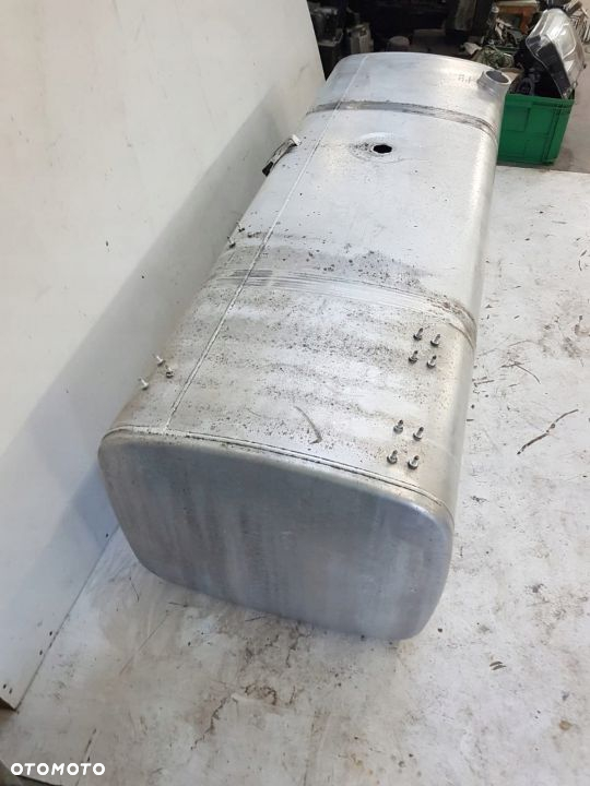 ZBIORNIK PALIWA DAF 1945568 690L 200X70X60 - 4