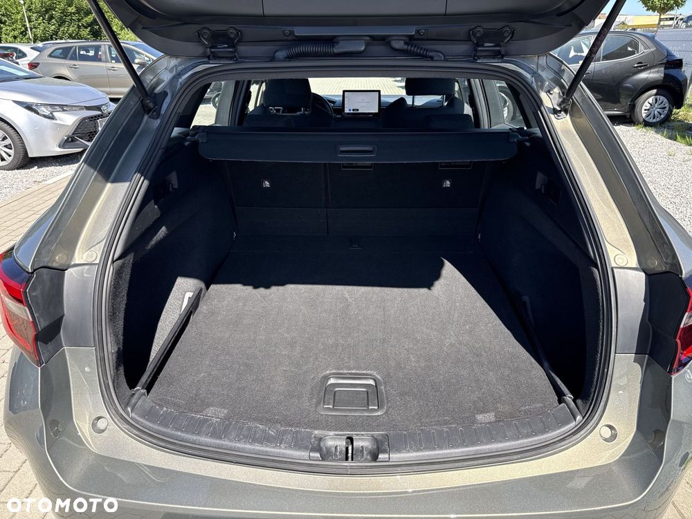 Toyota Corolla 1.8 Hybrid Comfort - 24
