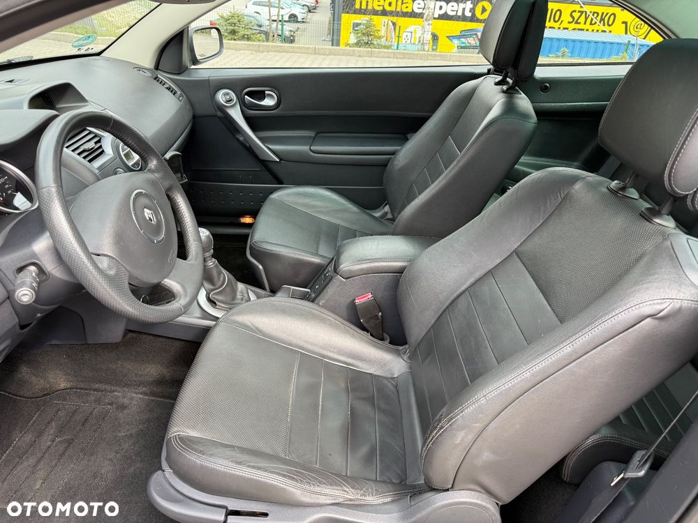 Renault Megane 2.0 Coupe-Cabriolet Luxe Privilege - 17