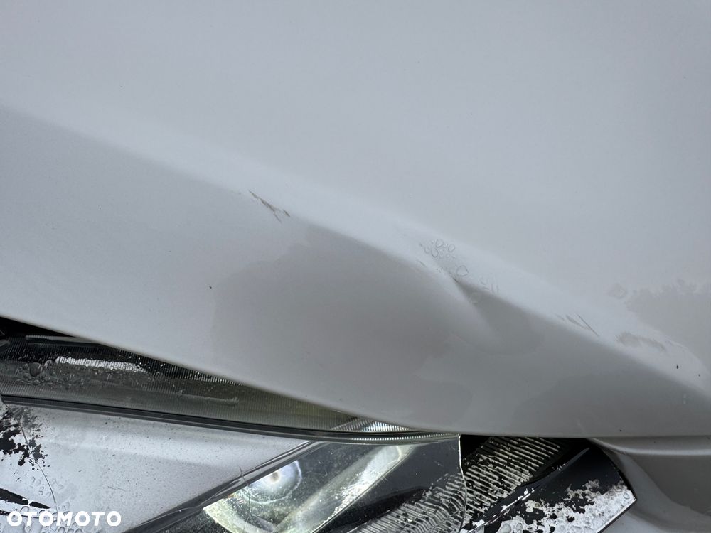 Ford Kuga 2.0 TDCi 2x4 Titanium - 10