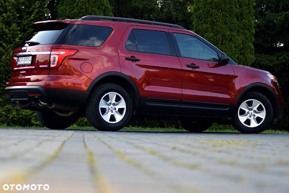 Ford Explorer - 26