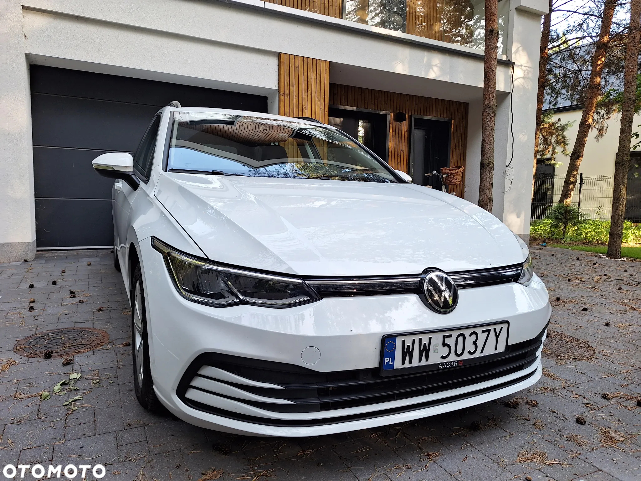Volkswagen Golf VIII 2.0 TDI Life - 3