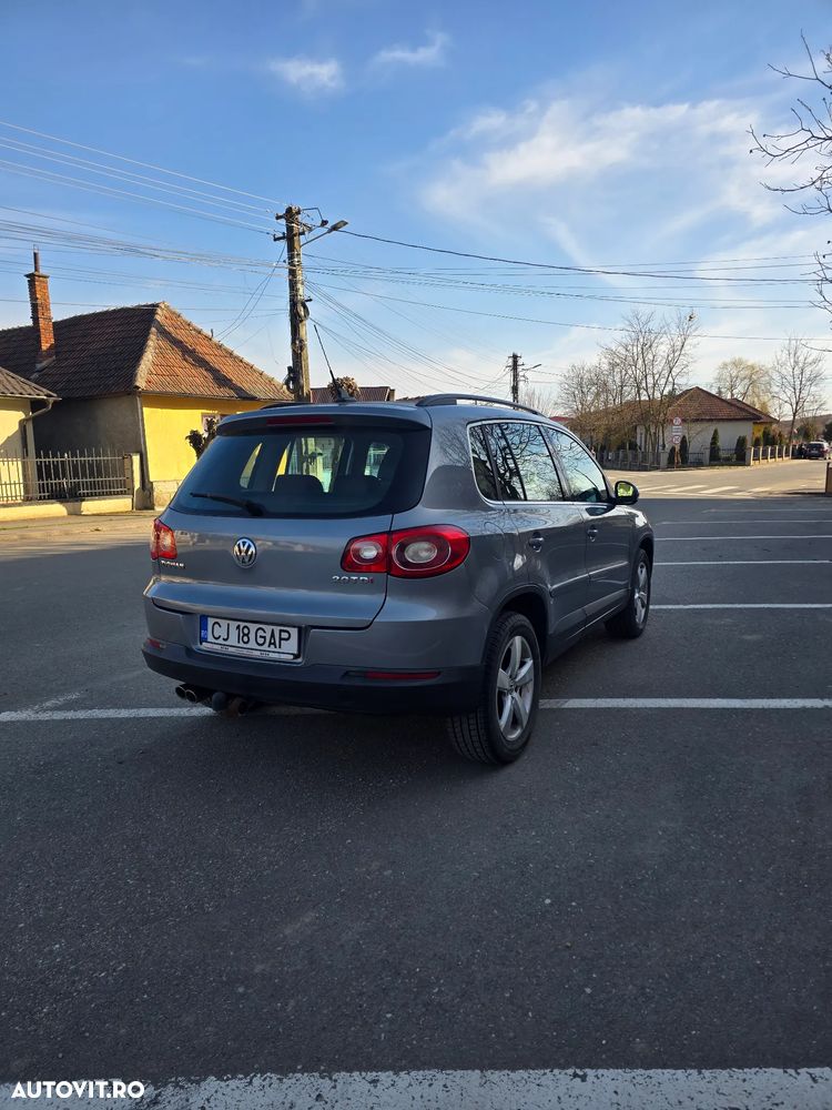 Volkswagen Tiguan 2.0 TDI DPF 4Motion Track&Field - 8