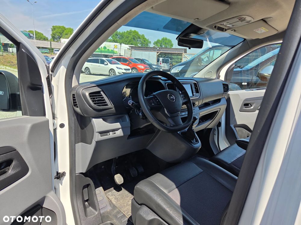 Opel Vivaro - 16