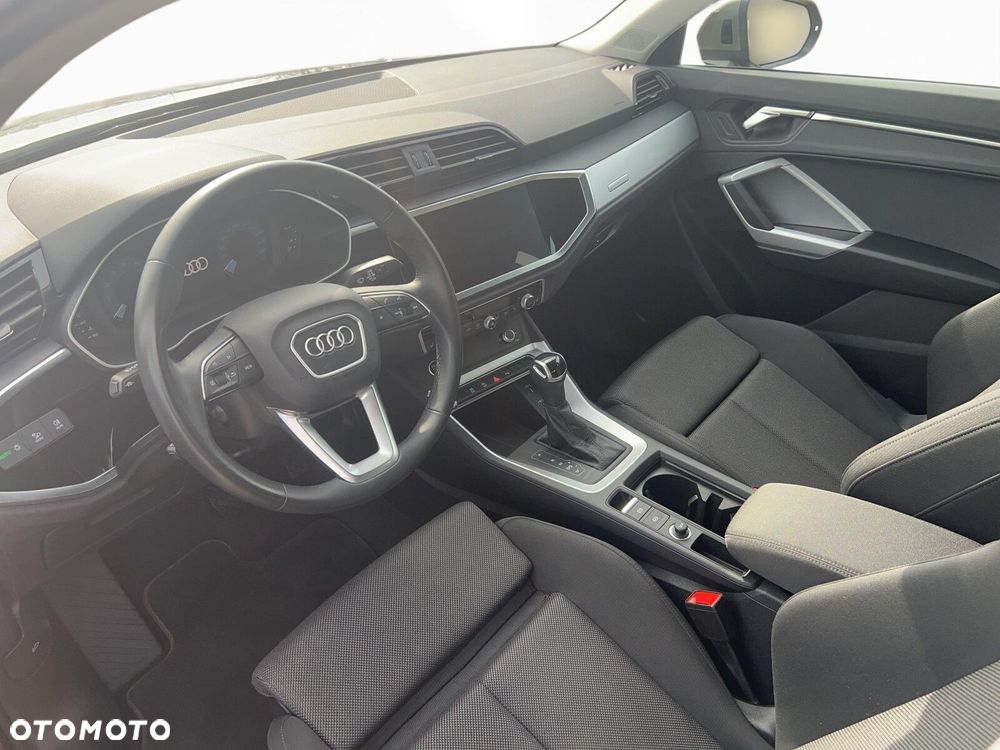 Audi Q3 - 11