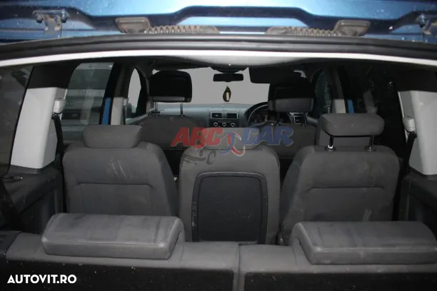 Dezmembrez VW Touran 1 facelift 2010-2015 motor 2.0 TDI: CFH - 6