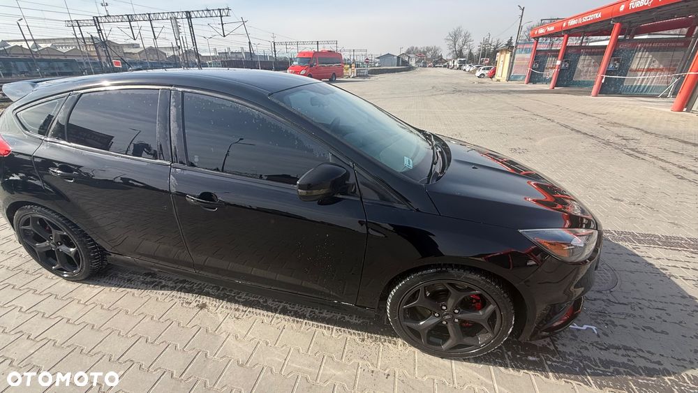 Ford Focus 2.0 EcoBoost ST - 4