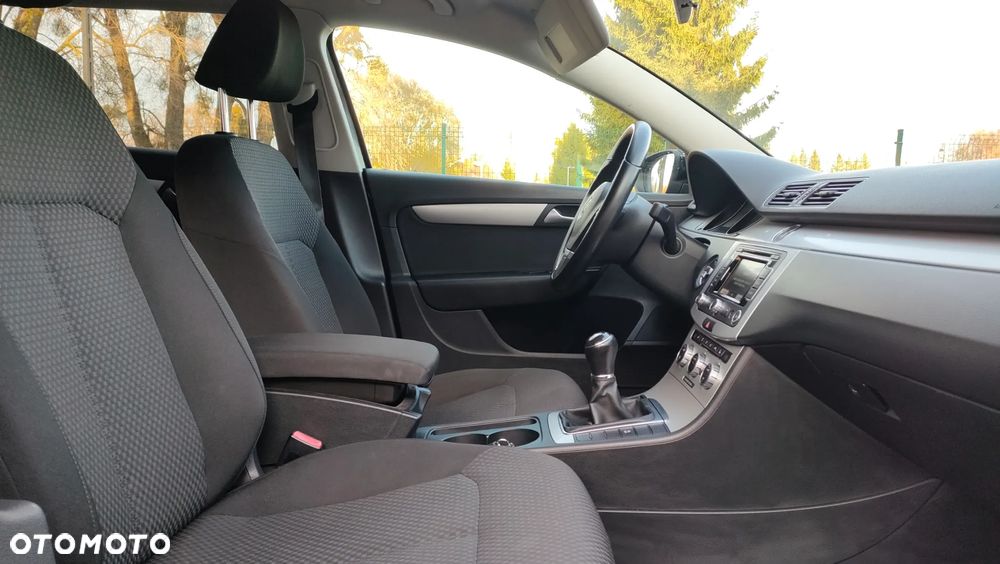 Volkswagen Passat Variant 1.6 TDI BlueMotion Technology Comfortline - 13