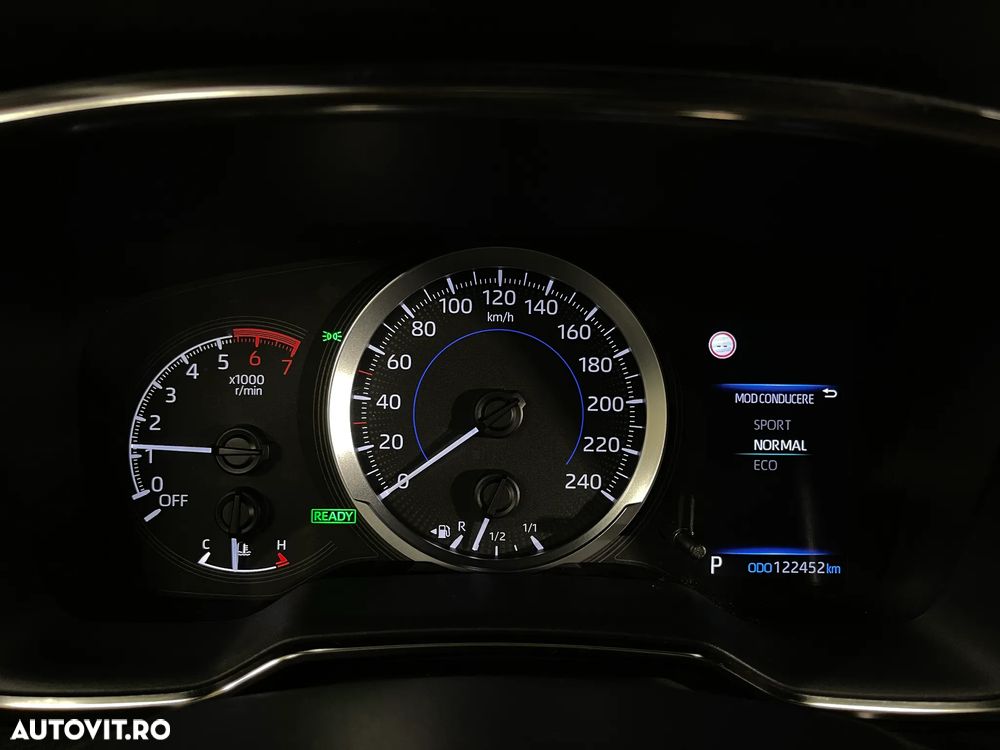 Toyota Corolla 1.8 Business Edition - 24