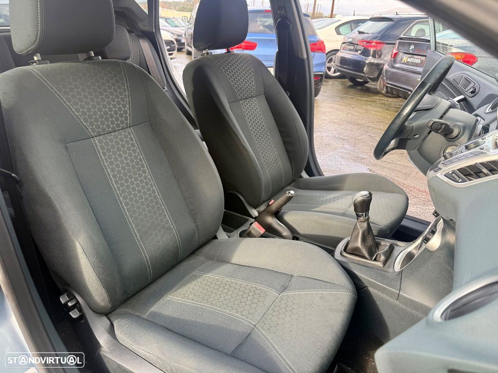 Ford Fiesta 1.6 TDCI Titanium - 21