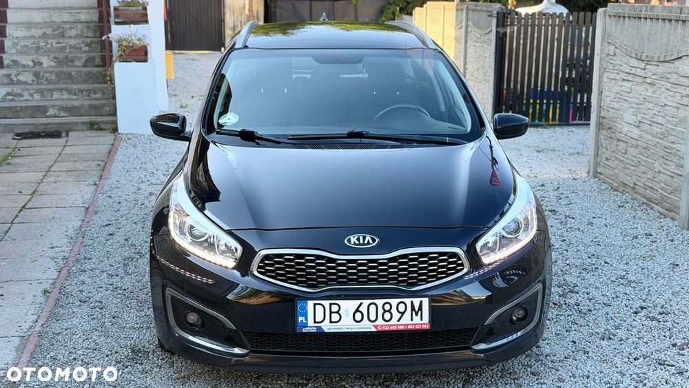 Kia Ceed - 9