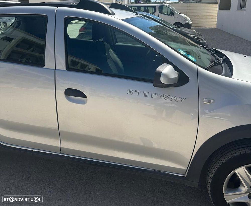 Dacia Sandero - 6