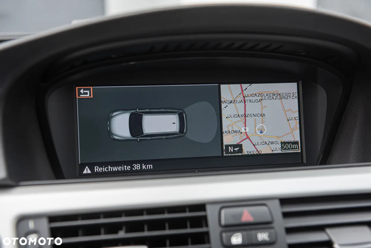 BMW Seria 3 325xi Touring - 21