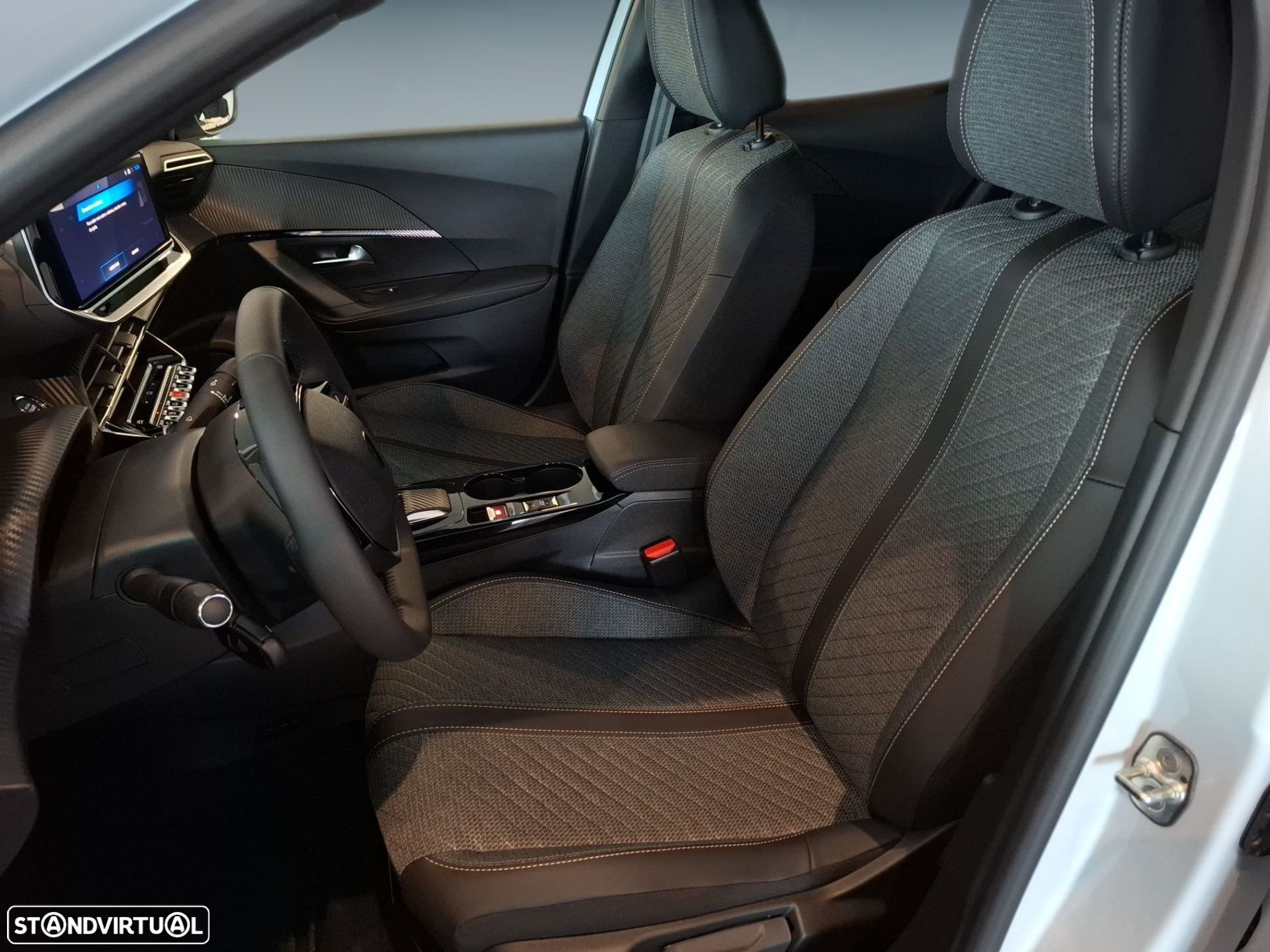 Peugeot e-2008 54 kWh Allure - 10
