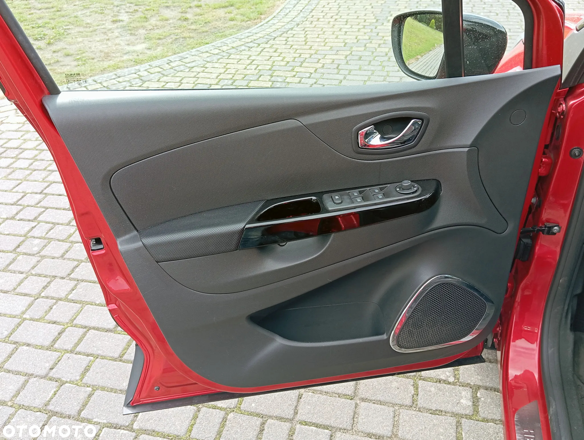 Renault Captur 0.9 Energy TCe Helly Hansen - 17