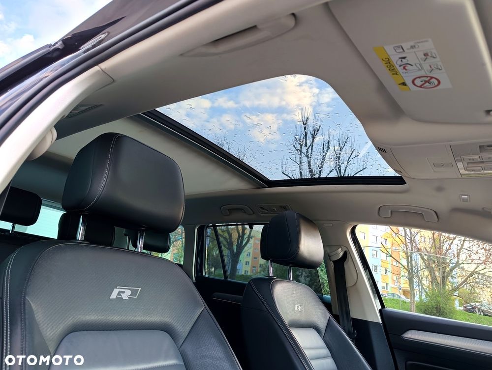 Volkswagen Passat Variant 2.0 TDI SCR DSG 4Motion Business - 8