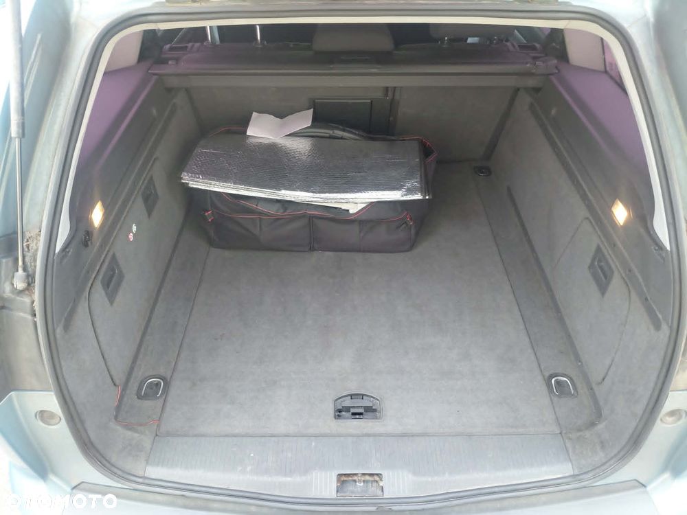 Opel Vectra 1.9 CDTI Essentia - 12