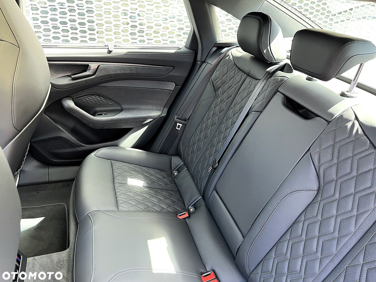 Audi A6 - 8