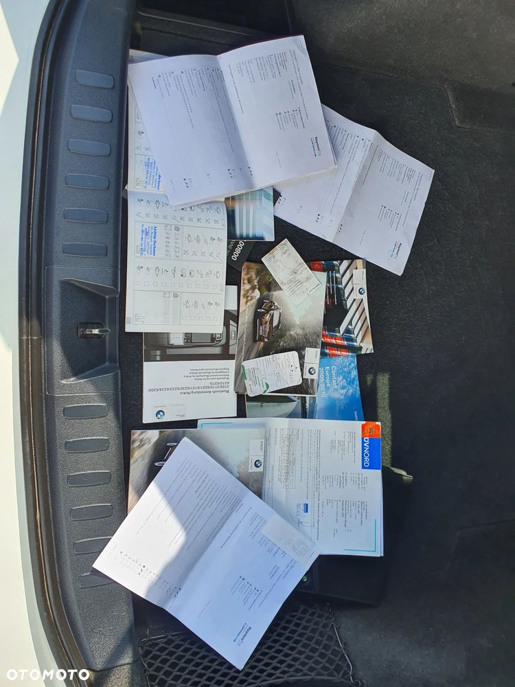 BMW X1 sDrive18d xLine - 36