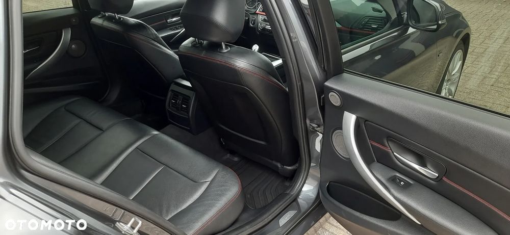 BMW Seria 3 330d Sport Line - 15