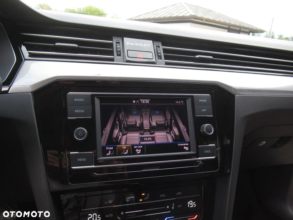 Volkswagen Passat 2023