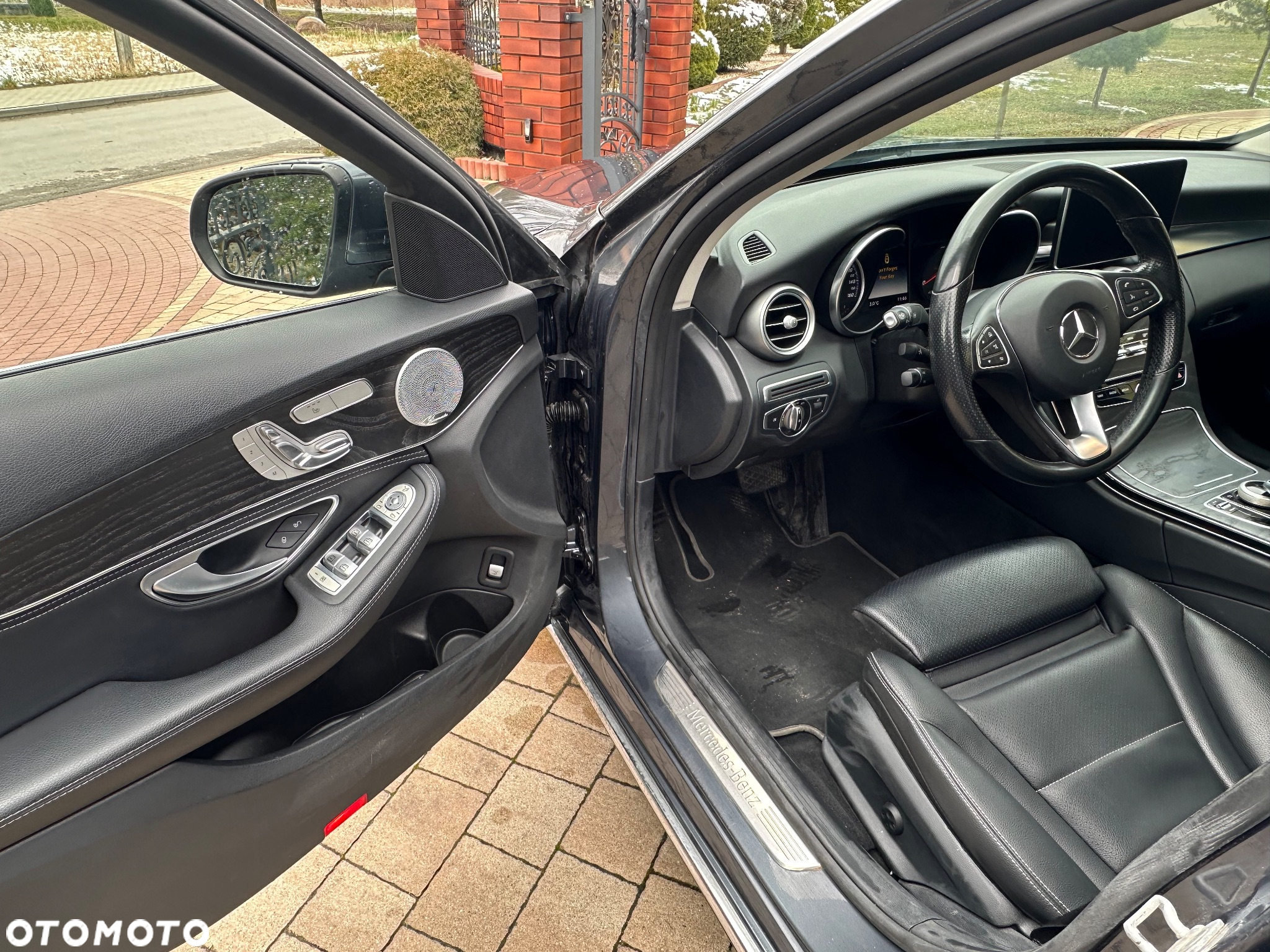 Mercedes-Benz Klasa C 300 7G-TRONIC - 14