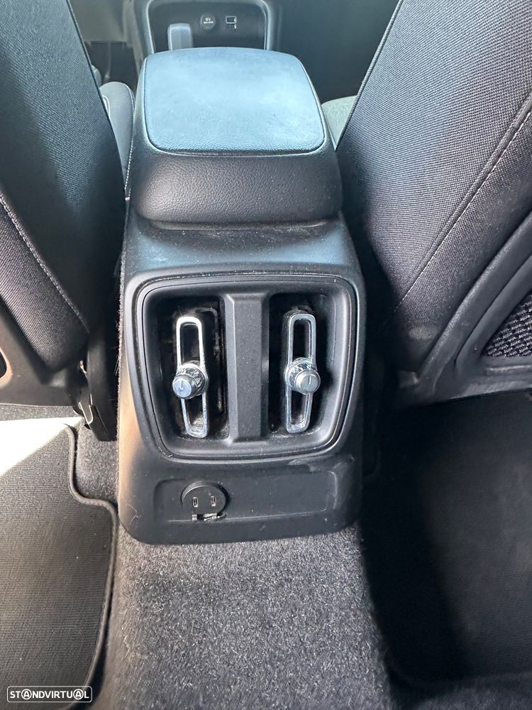 Volvo XC 40 T4 Recharge DKG Inscription - 25