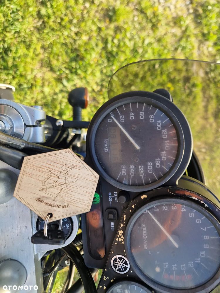 Yamaha FZS - 25