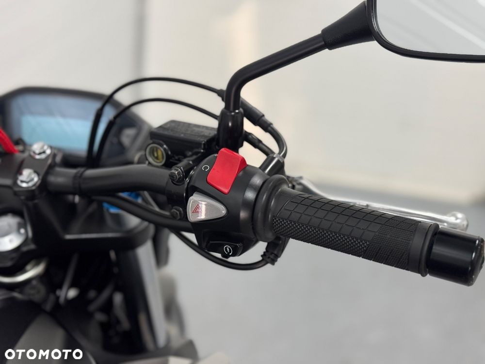Honda CB - 15