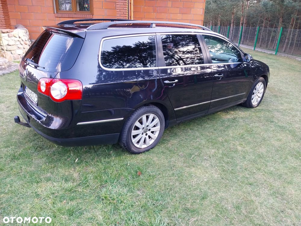 Volkswagen Passat 2.0 TDI Highline - 22