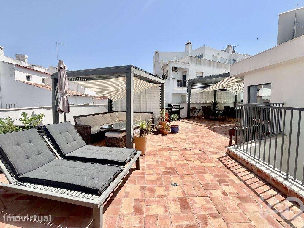 Casa de Cidade T9 em São Gonçalo De Lagos de 513,00 m2 - Grande imagem: 2/26