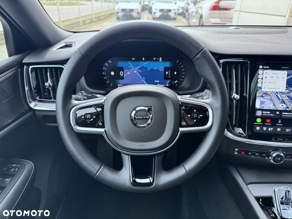 Volvo V60 B4 B Plus Dark - 18