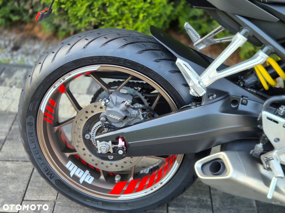 Honda CB - 10