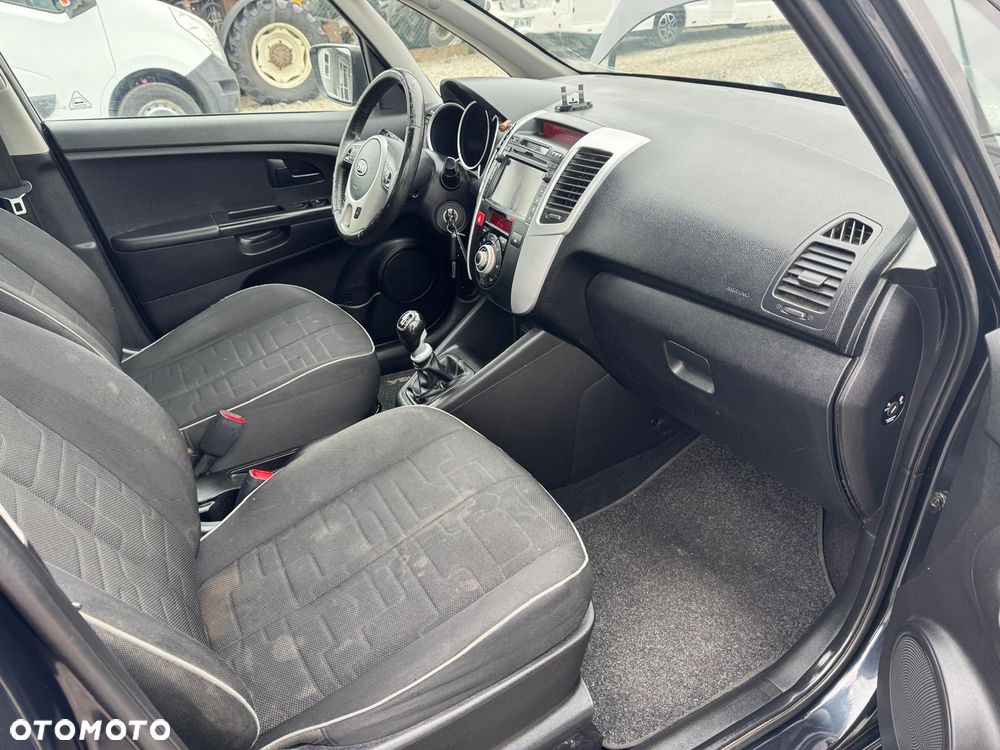 Kia Venga 1.6 CRDi 128 Edition 7 - 11