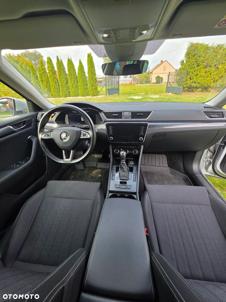 Skoda Superb 2.0 TDI SCR 4x4 Style DSG - 16