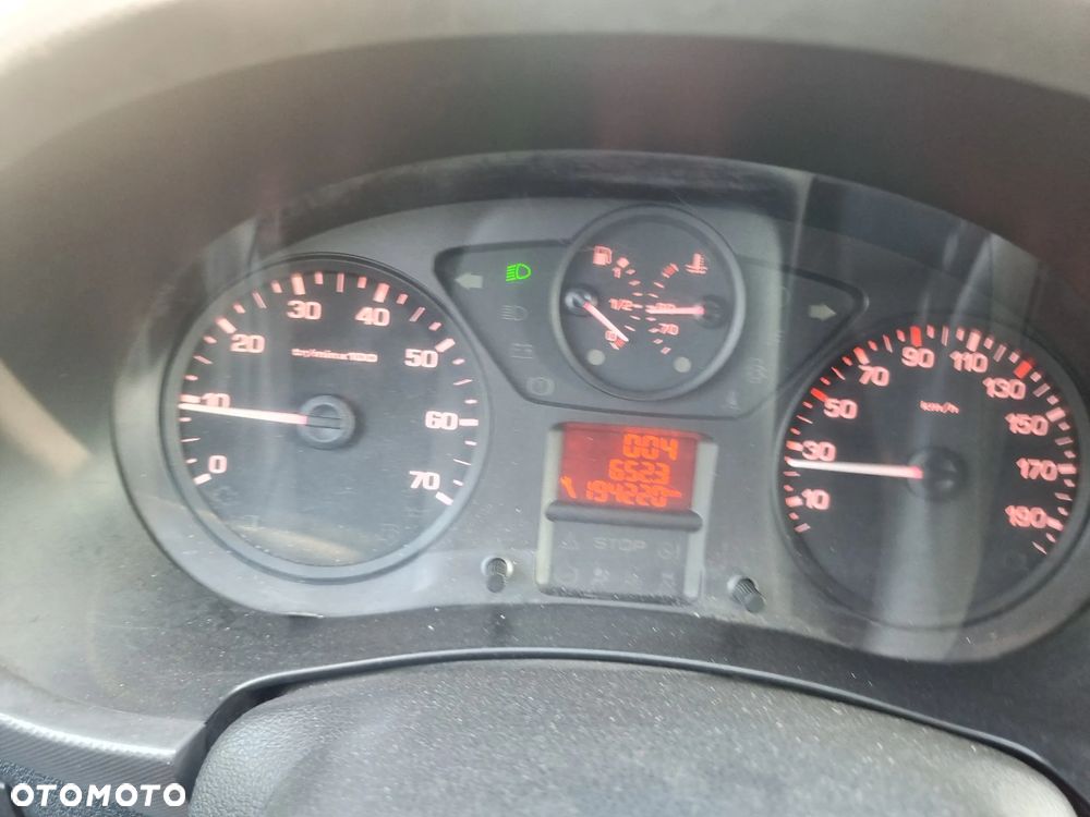 Peugeot Partner - 11