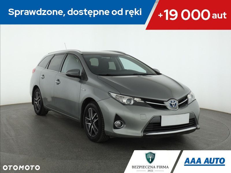 Toyota Auris - 1