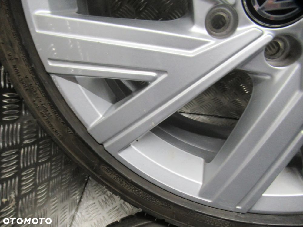 Koła Vw Golf VI VII VIII Caddy Jetta Passat 7,5Jx18 et51 5x112 7,4mm - 8