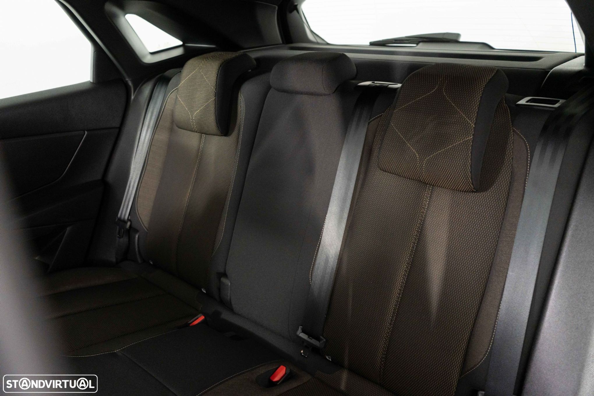 DS DS7 Crossback E-Tense Bastille+ EAT8 - 9